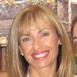Tamara Bonafede - Showroom Manager & Fabric Specialist